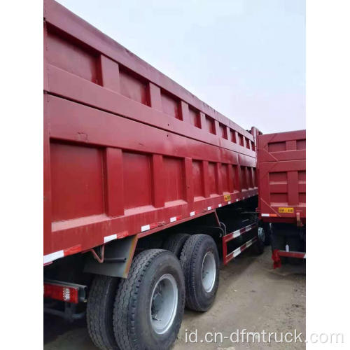 LHD / RHD 8X4 dump truck Howo yang diperbarui